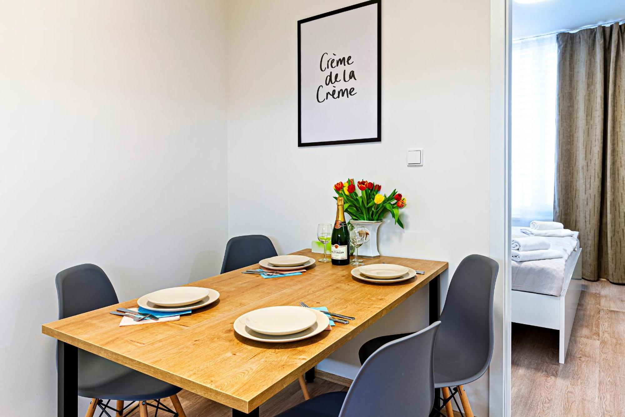 Kora Apartments Andel Prague Ngoại thất bức ảnh
